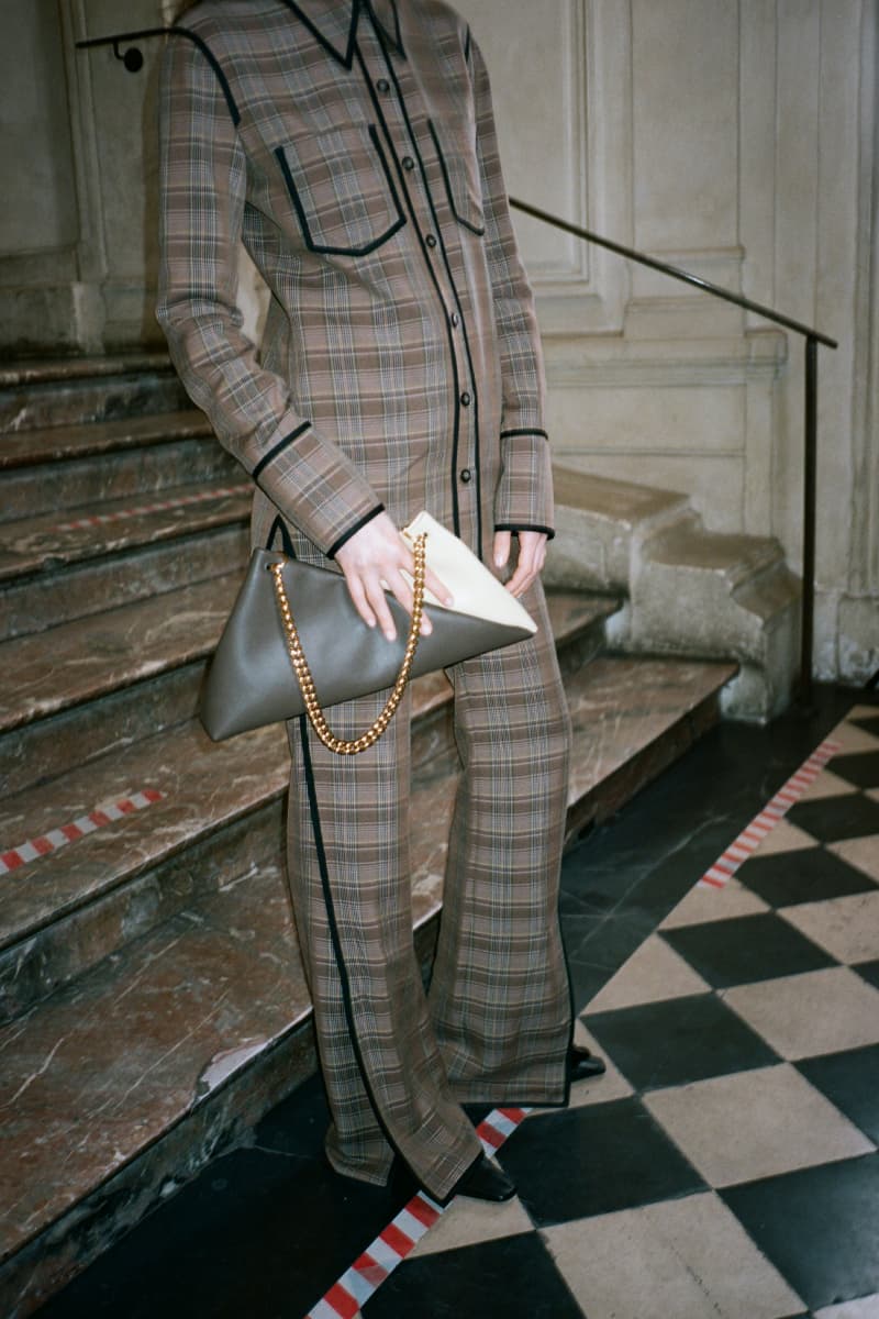 ナヌーシュカ2021年秋冬コレクション Nanushka Fall Winter 2021 collection Lookbook info Sandra Sandor