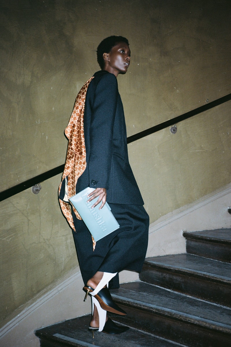 ナヌーシュカ2021年秋冬コレクション Nanushka Fall Winter 2021 collection Lookbook info Sandra Sandor