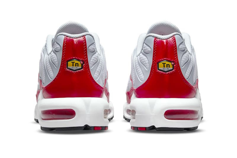 エア マックス 1のOGカラー“ホワイト/ユニバーシティレッド”を纏ったエア マックス プラスが発表 Nike Air Max Plus Air Max 1 Release Info dm8332-100 Day 2021 Buy Price