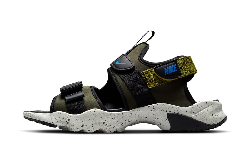 Nike から Air Mowabb に着想したサステナブルサンダル Canyon の新色が登場