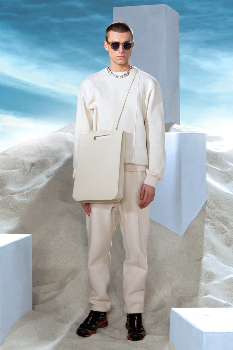 ピエスユニーク2021年秋冬コレクションを発表 Pièces Uniques FW22 Between Sky & Earth Collection Lookbook