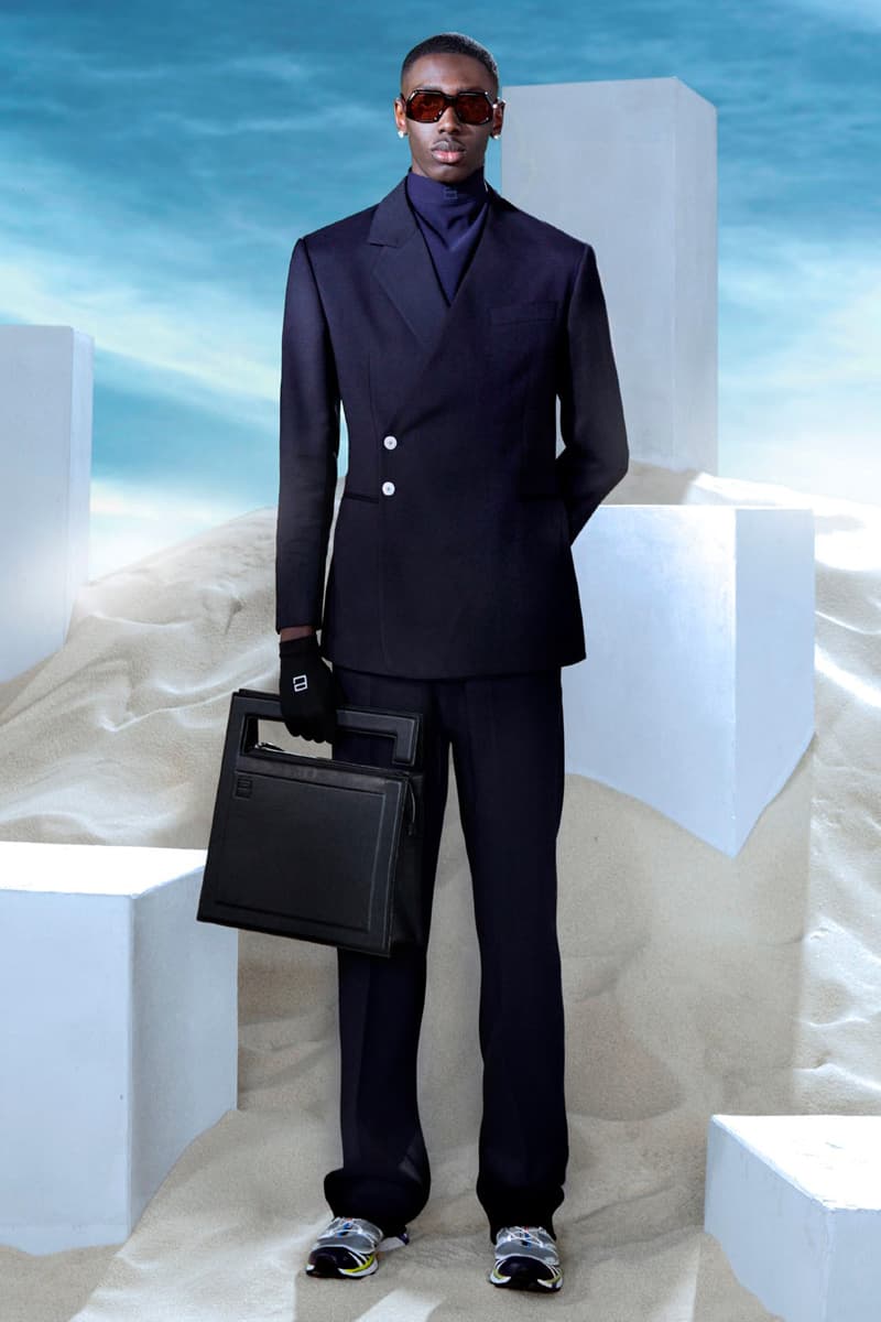 ピエスユニーク2021年秋冬コレクションを発表 Pièces Uniques FW22 Between Sky & Earth Collection Lookbook