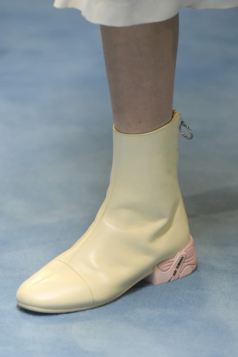 ラフシモンズ2021年秋冬コレクション Raf Simons fall winter 2021 collection look