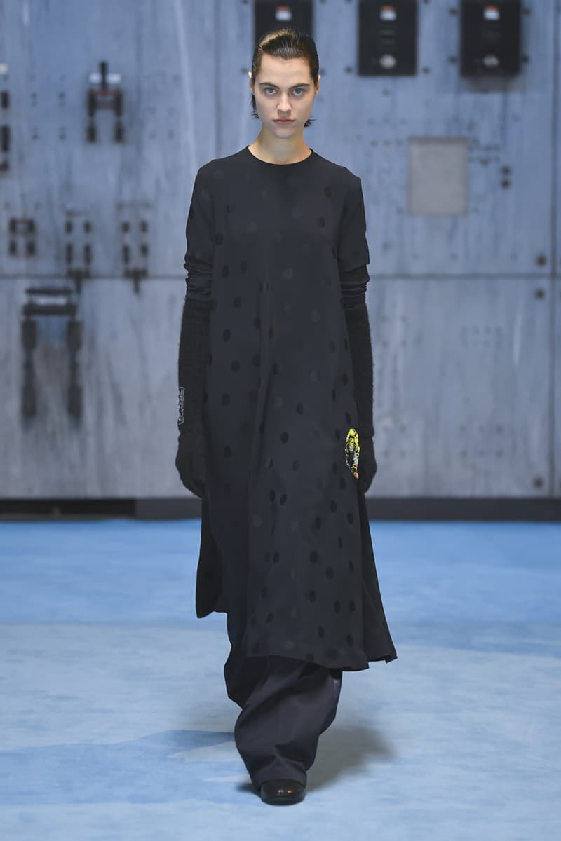 ラフシモンズ2021年秋冬コレクション Raf Simons fall winter 2021 collection look