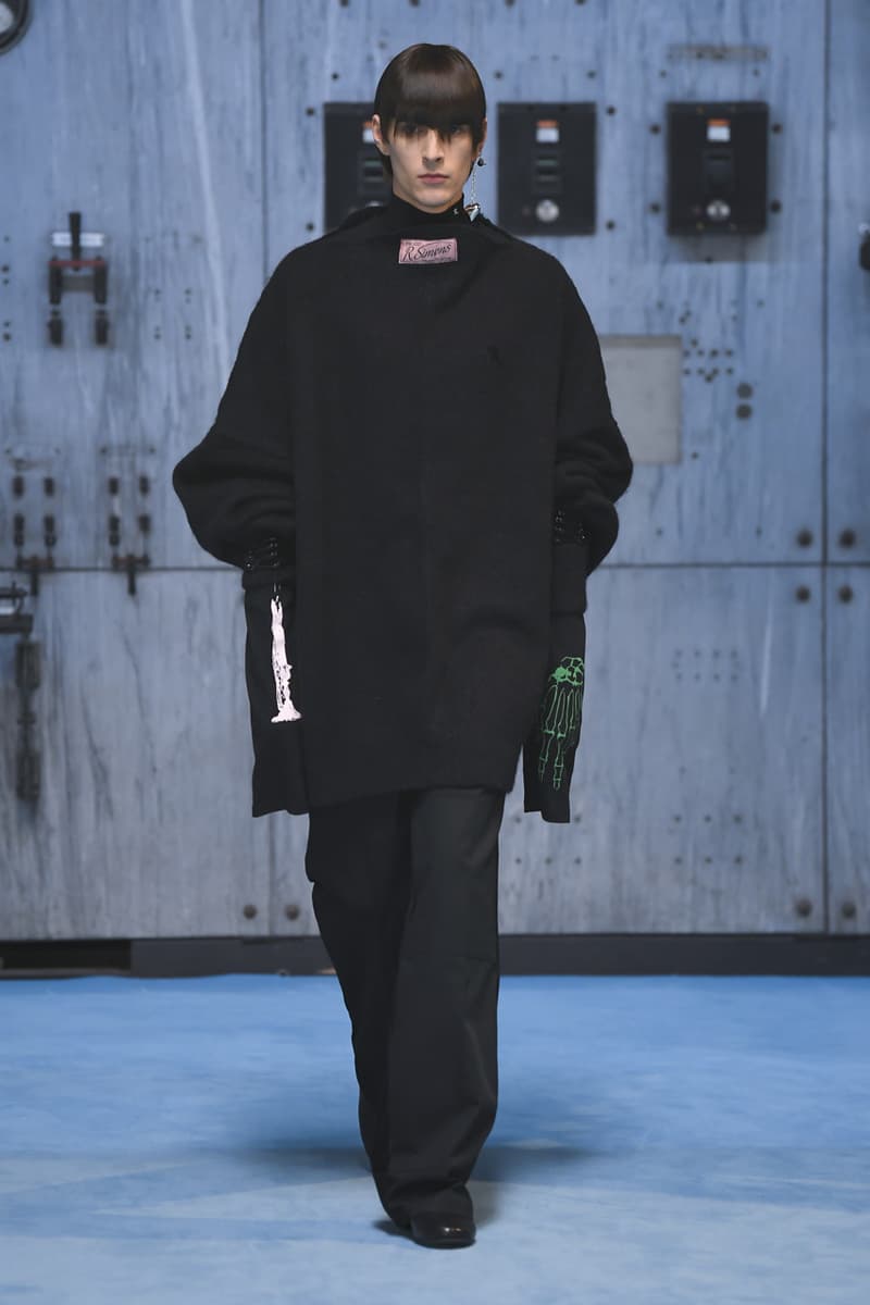 ラフシモンズ2021年秋冬コレクション Raf Simons fall winter 2021 collection look