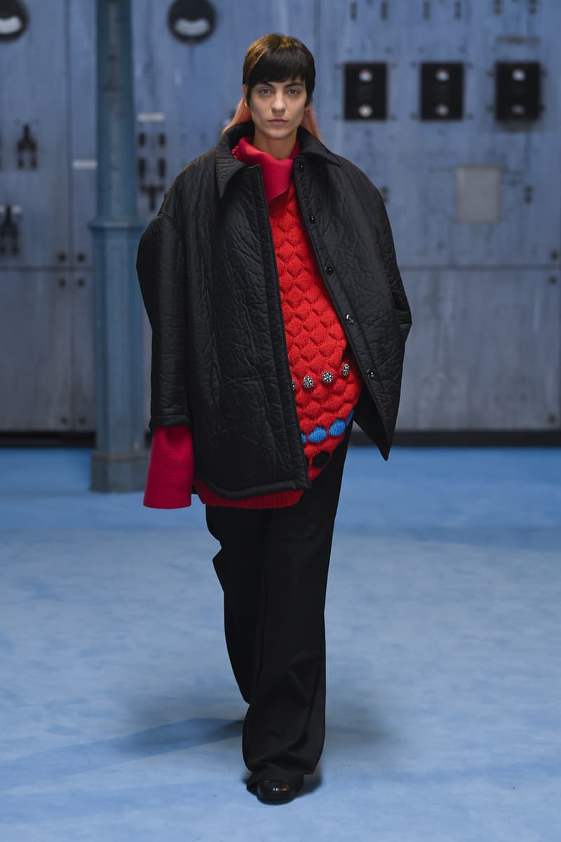 ラフシモンズ2021年秋冬コレクション Raf Simons fall winter 2021 collection look