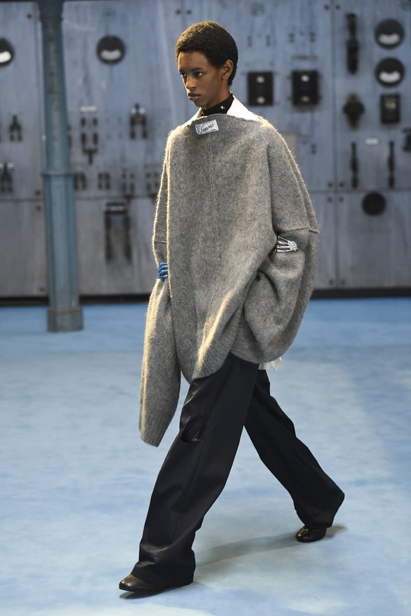 ラフシモンズ2021年秋冬コレクション Raf Simons fall winter 2021 collection look