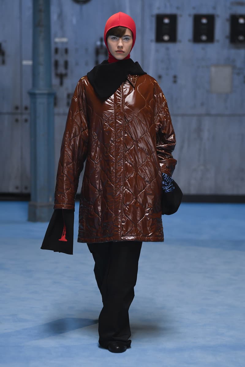 ラフシモンズ2021年秋冬コレクション Raf Simons fall winter 2021 collection look