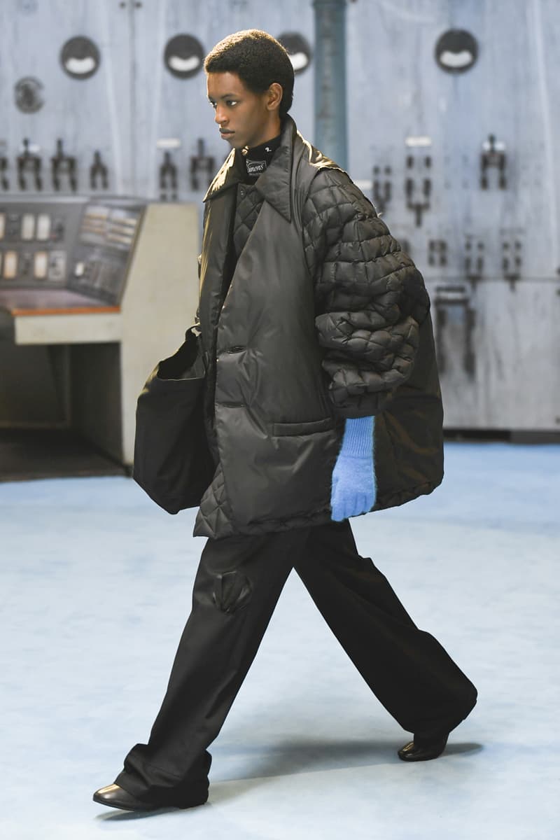 ラフシモンズ2021年秋冬コレクション Raf Simons fall winter 2021 collection look