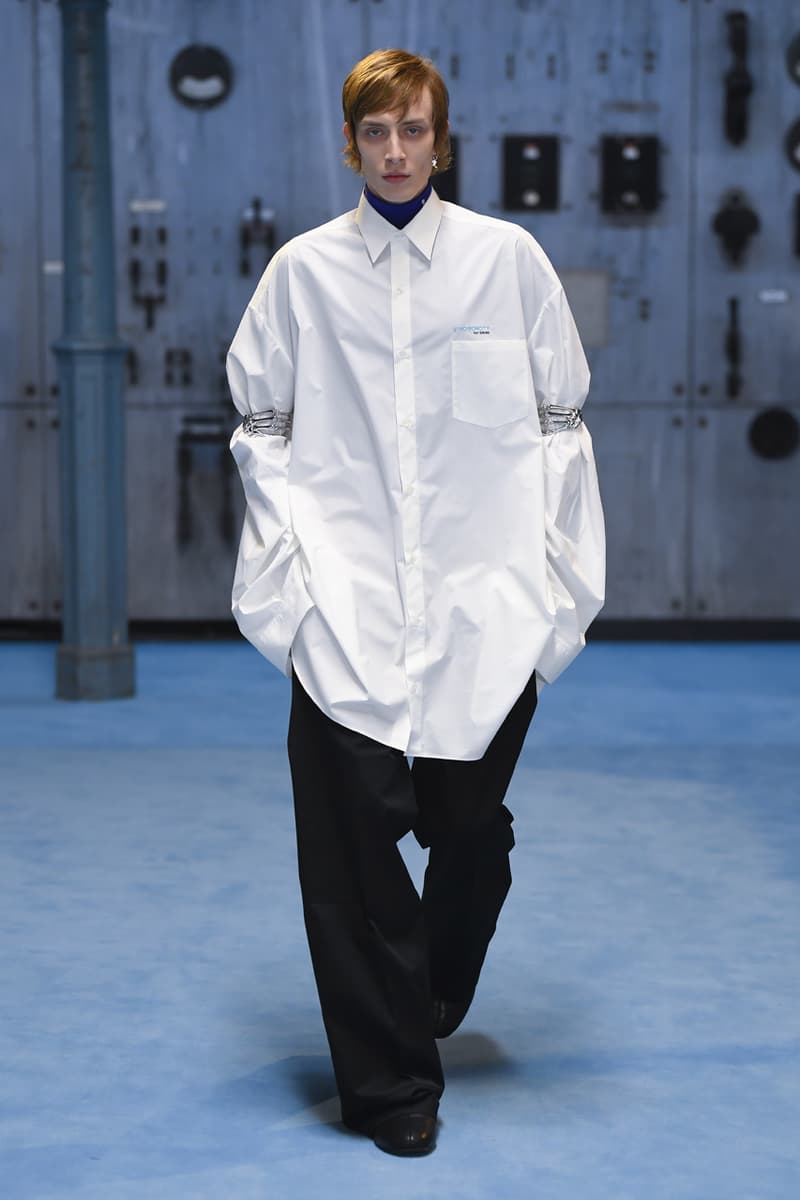 ラフシモンズ2021年秋冬コレクション Raf Simons fall winter 2021 collection look