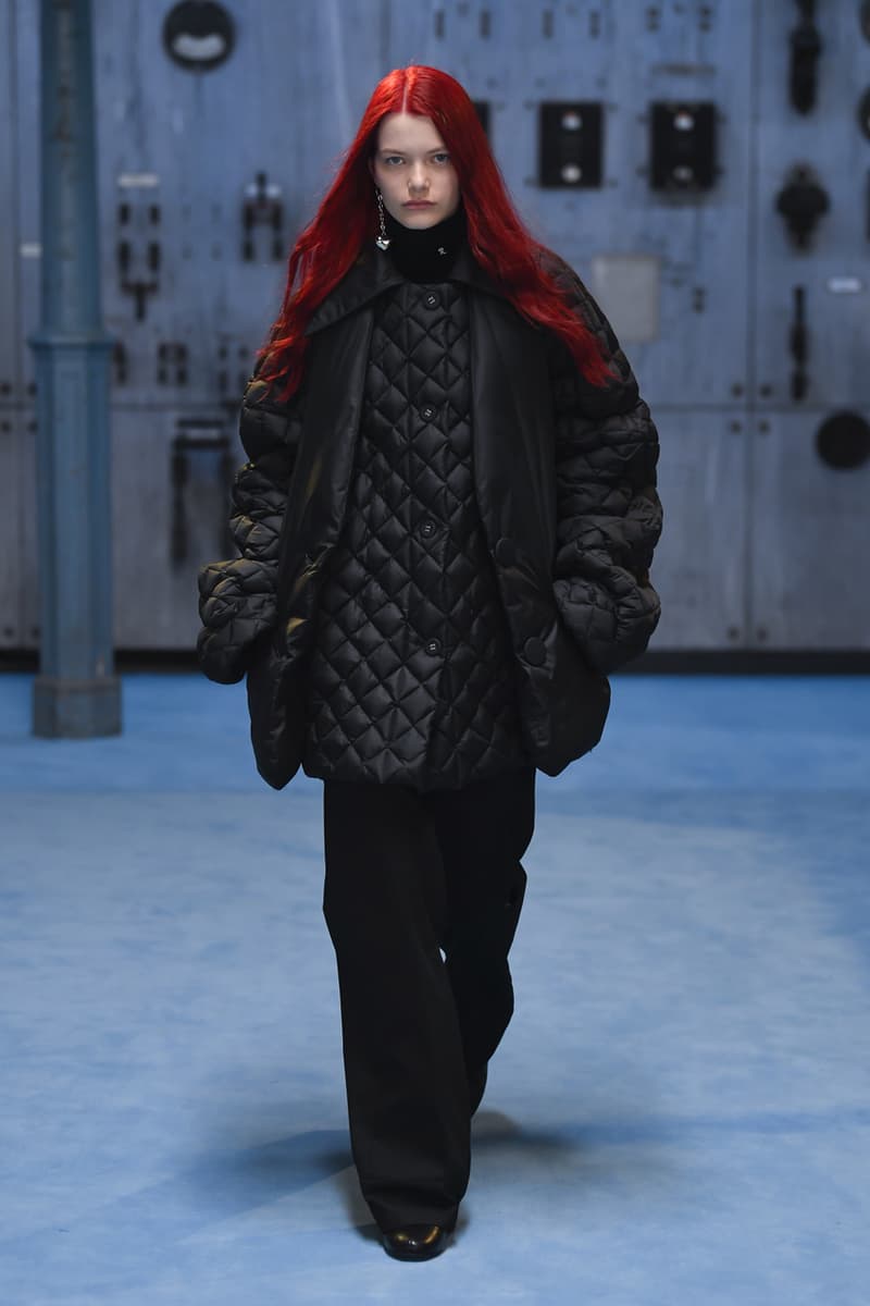ラフシモンズ2021年秋冬コレクション Raf Simons fall winter 2021 collection look