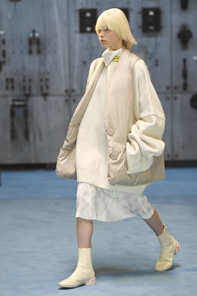 ラフシモンズ2021年秋冬コレクション Raf Simons fall winter 2021 collection look