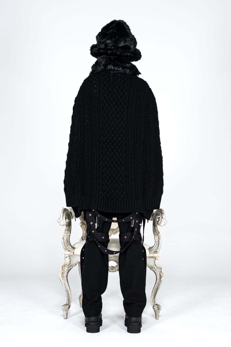 タカヒロミヤシタザソロイスト.2021年秋冬コレクション TAKAHIROMIYASHITATheSoloist. fall winter 2021 collection look Takahiro Miyashita