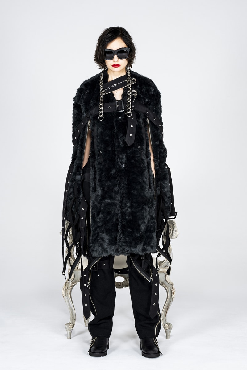 タカヒロミヤシタザソロイスト.2021年秋冬コレクション TAKAHIROMIYASHITATheSoloist. fall winter 2021 collection look Takahiro Miyashita