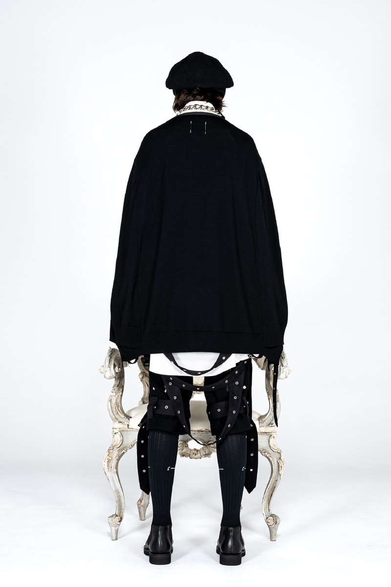 タカヒロミヤシタザソロイスト.2021年秋冬コレクション TAKAHIROMIYASHITATheSoloist. fall winter 2021 collection look Takahiro Miyashita