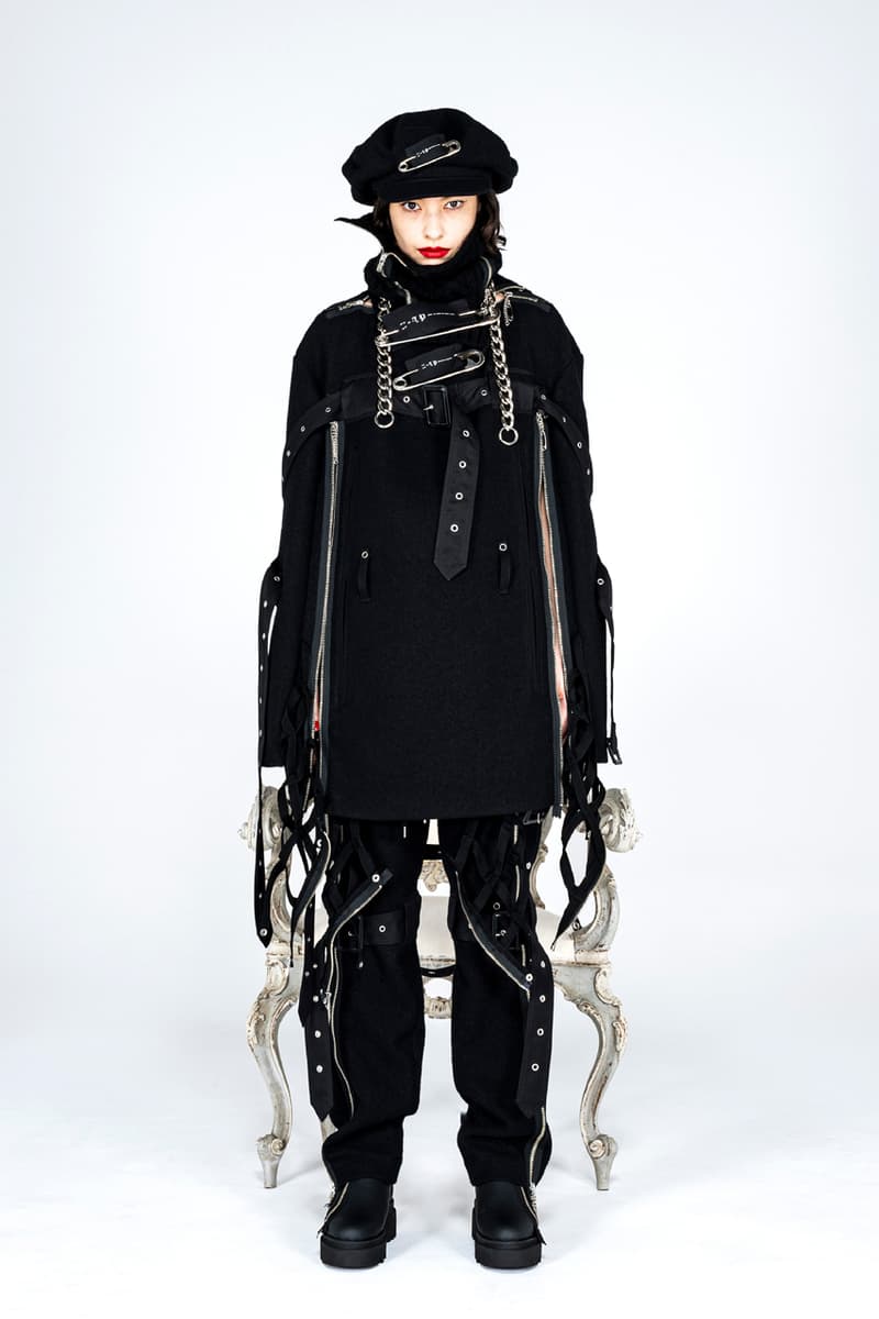 タカヒロミヤシタザソロイスト.2021年秋冬コレクション TAKAHIROMIYASHITATheSoloist. fall winter 2021 collection look Takahiro Miyashita