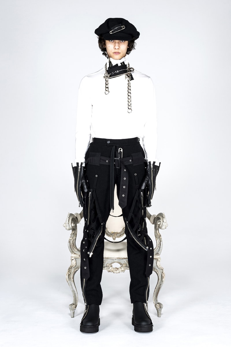 タカヒロミヤシタザソロイスト.2021年秋冬コレクション TAKAHIROMIYASHITATheSoloist. fall winter 2021 collection look Takahiro Miyashita