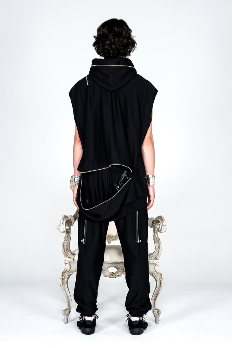 タカヒロミヤシタザソロイスト.2021年秋冬コレクション TAKAHIROMIYASHITATheSoloist. fall winter 2021 collection look Takahiro Miyashita