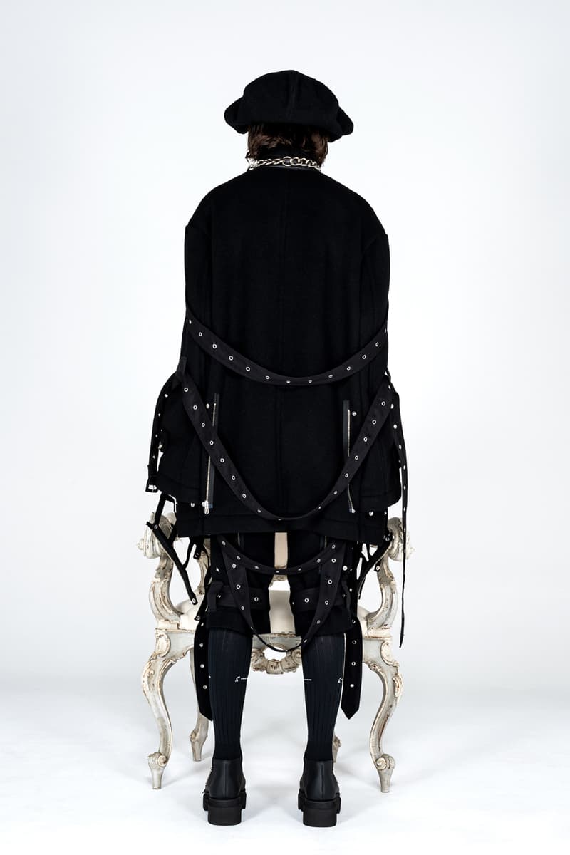 タカヒロミヤシタザソロイスト.2021年秋冬コレクション TAKAHIROMIYASHITATheSoloist. fall winter 2021 collection look Takahiro Miyashita