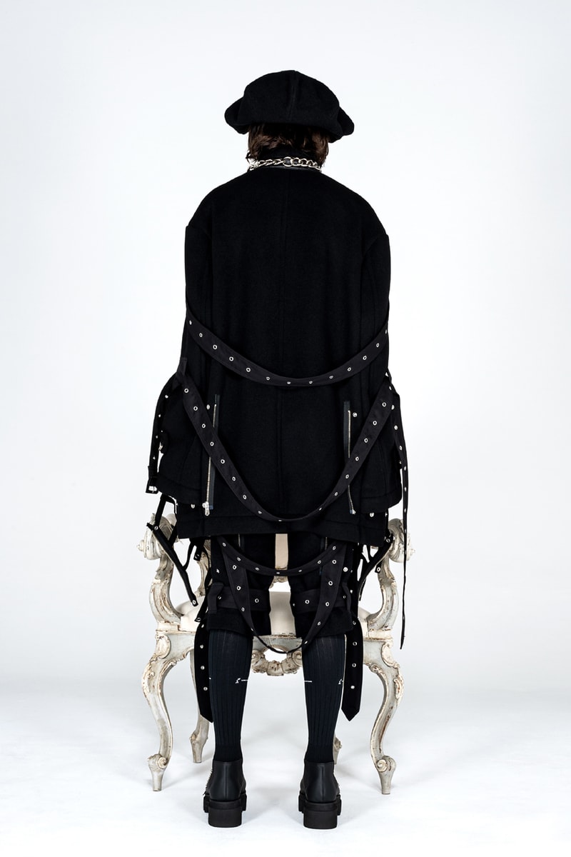 タカヒロミヤシタザソロイスト.2021年秋冬コレクション TAKAHIROMIYASHITATheSoloist. fall winter 2021 collection look Takahiro Miyashita
