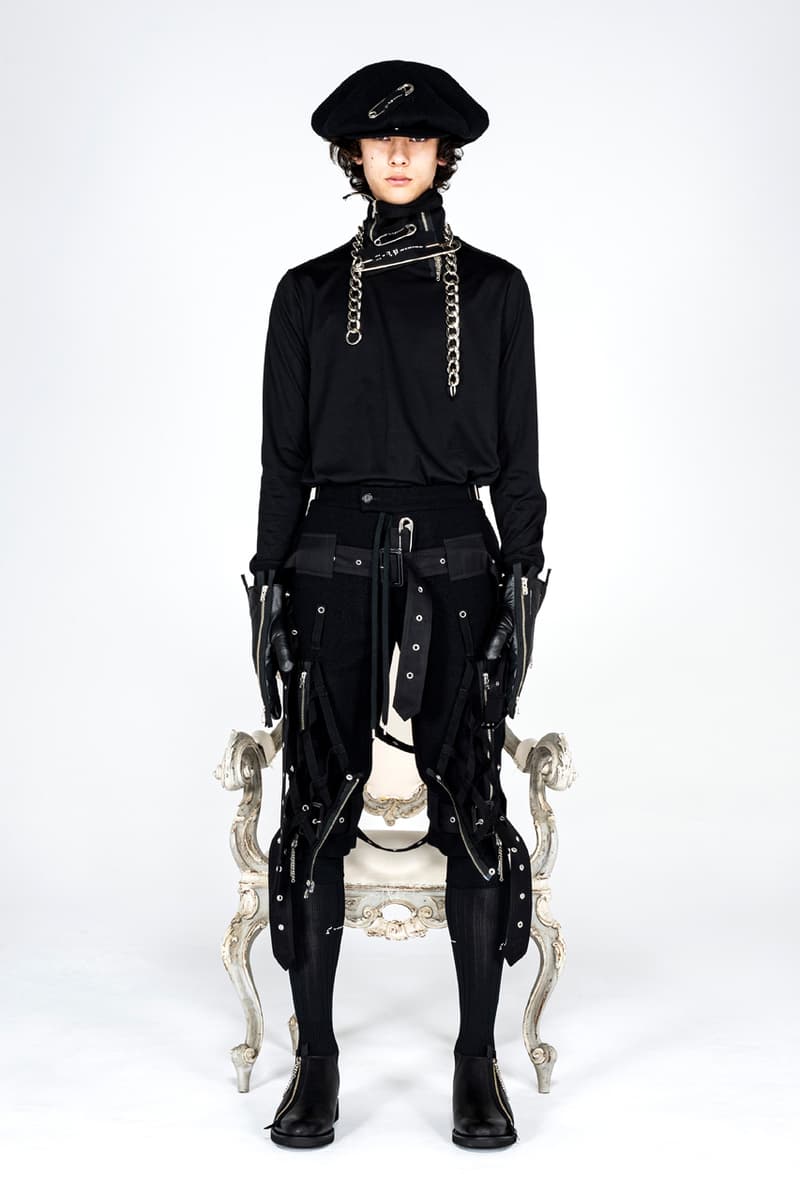 タカヒロミヤシタザソロイスト.2021年秋冬コレクション TAKAHIROMIYASHITATheSoloist. fall winter 2021 collection look Takahiro Miyashita