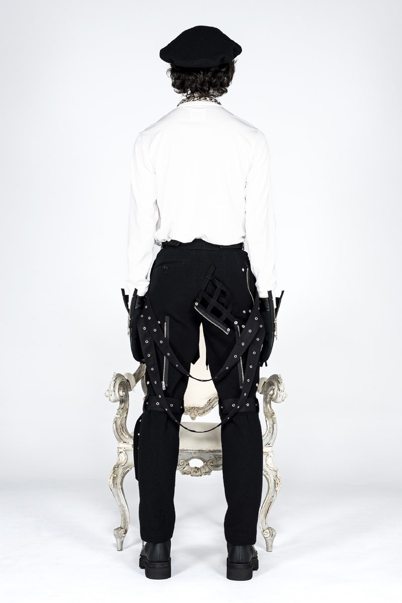 タカヒロミヤシタザソロイスト.2021年秋冬コレクション TAKAHIROMIYASHITATheSoloist. fall winter 2021 collection look Takahiro Miyashita