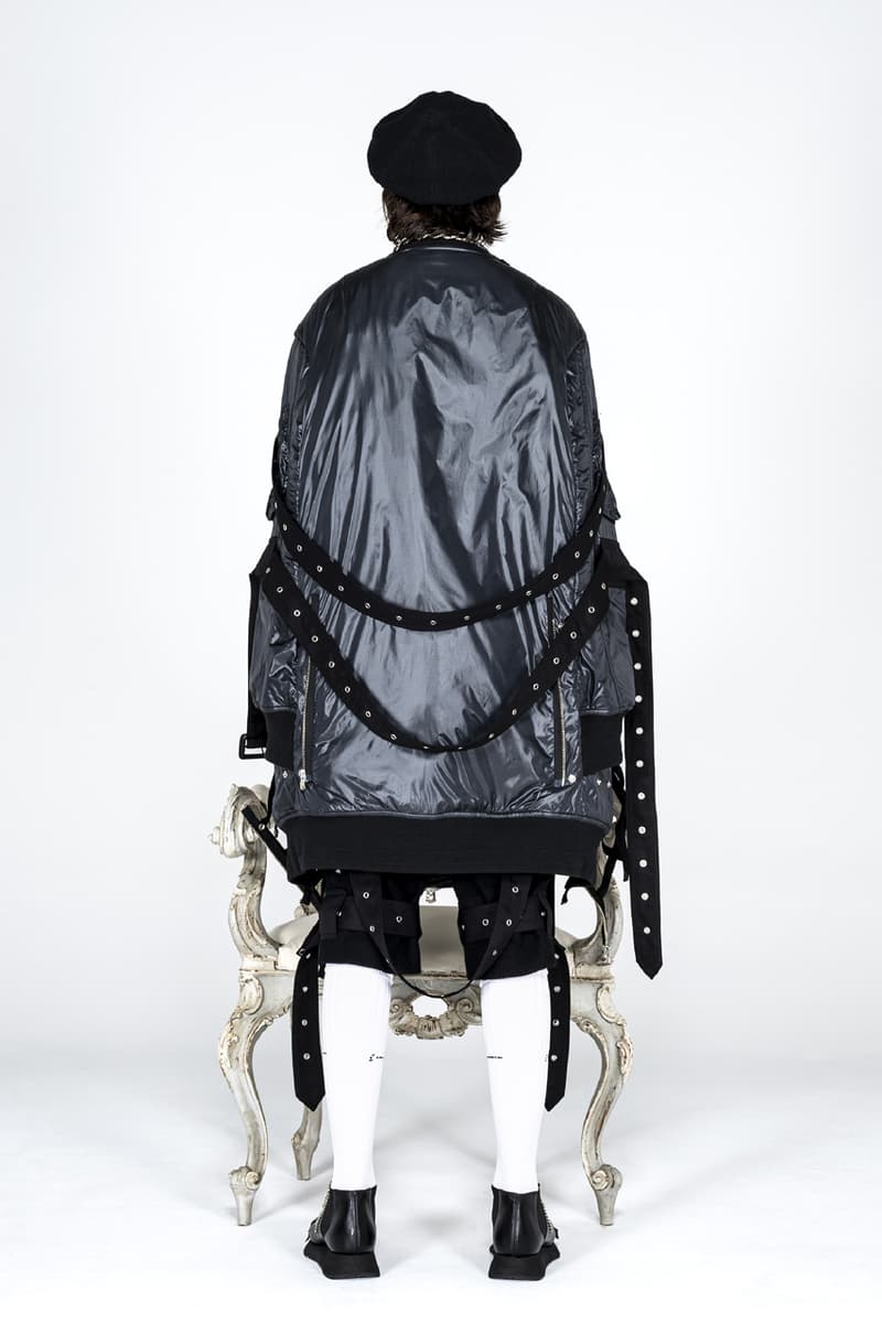 タカヒロミヤシタザソロイスト.2021年秋冬コレクション TAKAHIROMIYASHITATheSoloist. fall winter 2021 collection look Takahiro Miyashita