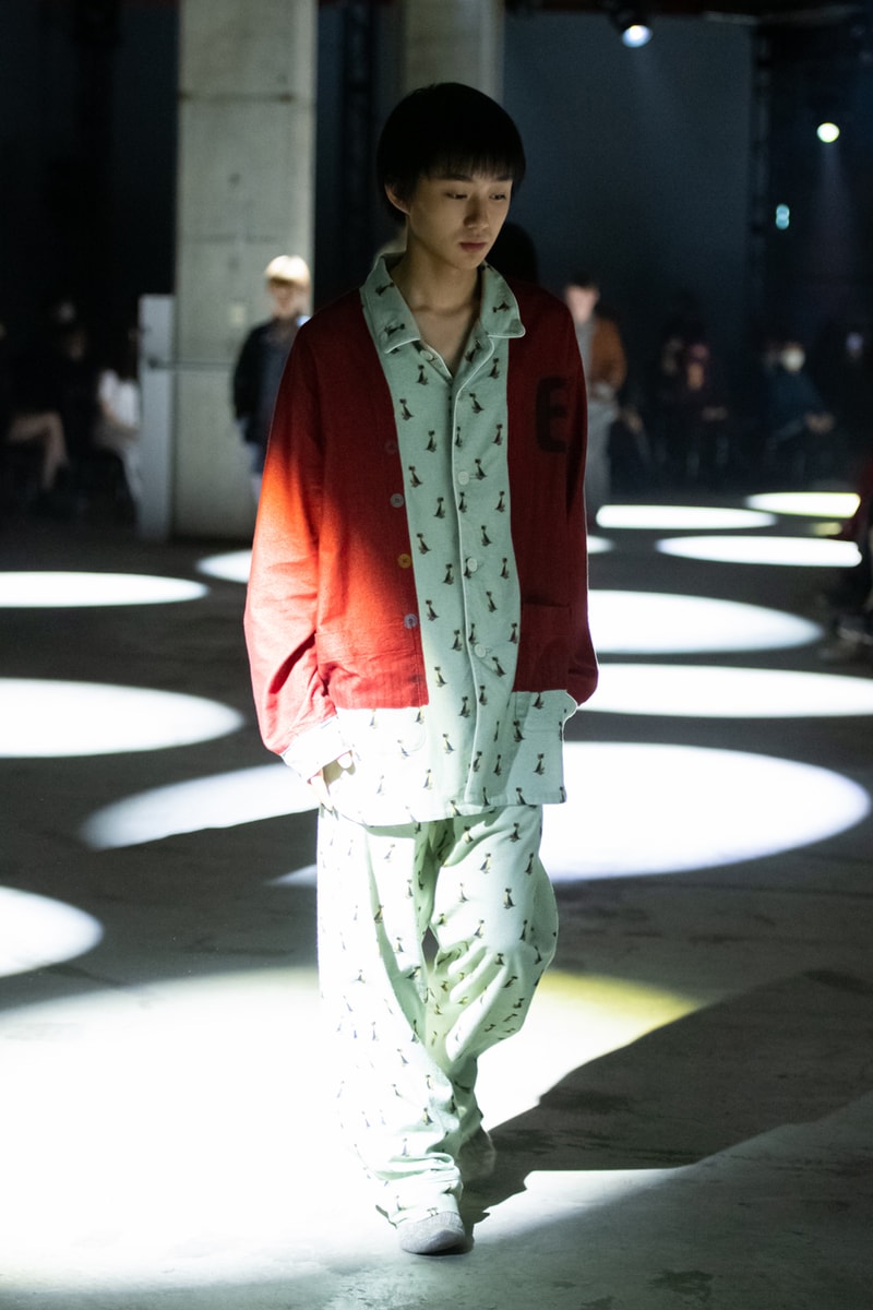 アンダーカバー 2021年秋冬コレクション UNDERCOVER FW21 Runway, 'Evangelion' Collaboration collection release date info buy price fall winter 2021 3.0 1.0 thrice upon a time movie hideaki anno clothing mech suit plugsuit angel