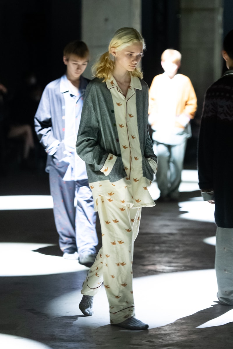 アンダーカバー 2021年秋冬コレクション UNDERCOVER FW21 Runway, 'Evangelion' Collaboration collection release date info buy price fall winter 2021 3.0 1.0 thrice upon a time movie hideaki anno clothing mech suit plugsuit angel