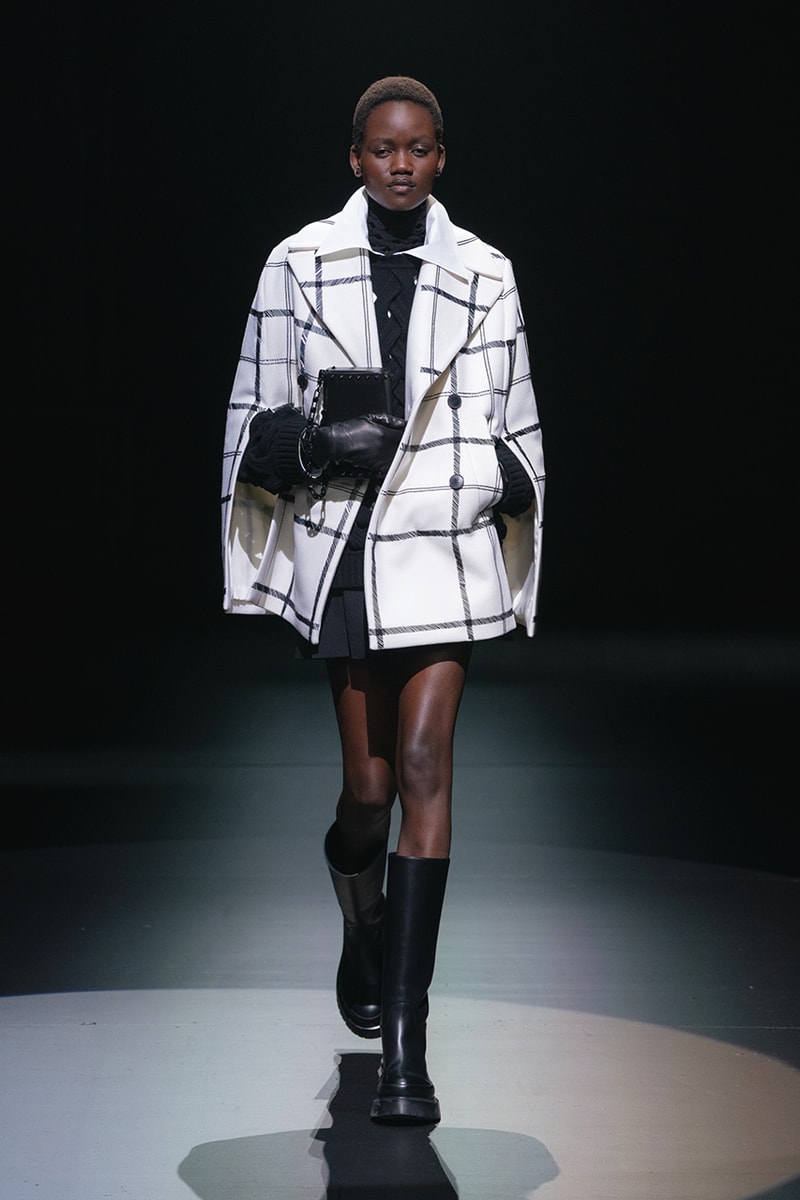 ヴァレンティノ2021年秋冬コレクション Valentino fall winter 2021 collection lookbook info Pierpaolo Piccioli
