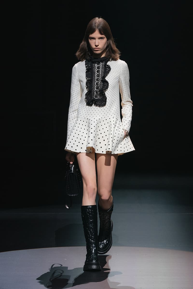 ヴァレンティノ2021年秋冬コレクション Valentino fall winter 2021 collection lookbook info Pierpaolo Piccioli