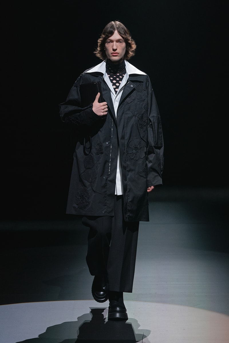 ヴァレンティノ2021年秋冬コレクション Valentino fall winter 2021 collection lookbook info Pierpaolo Piccioli