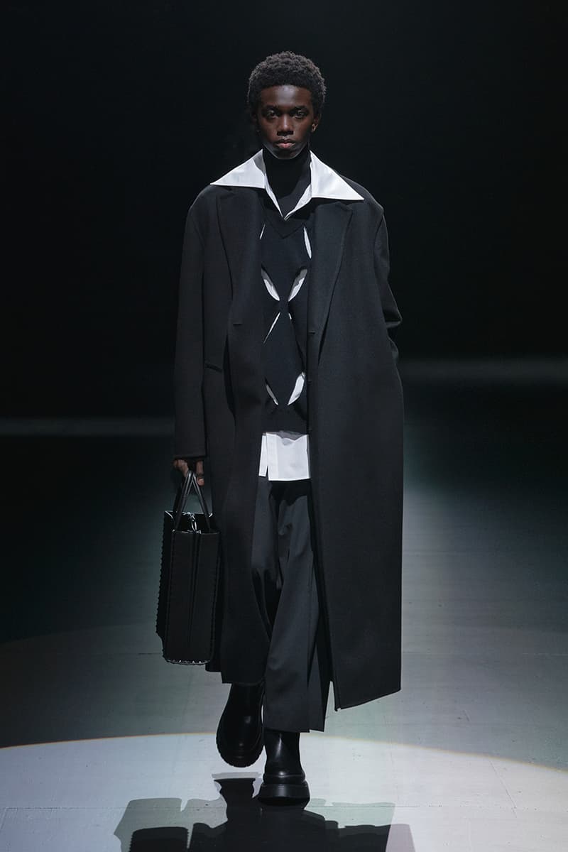 ヴァレンティノ2021年秋冬コレクション Valentino fall winter 2021 collection lookbook info Pierpaolo Piccioli