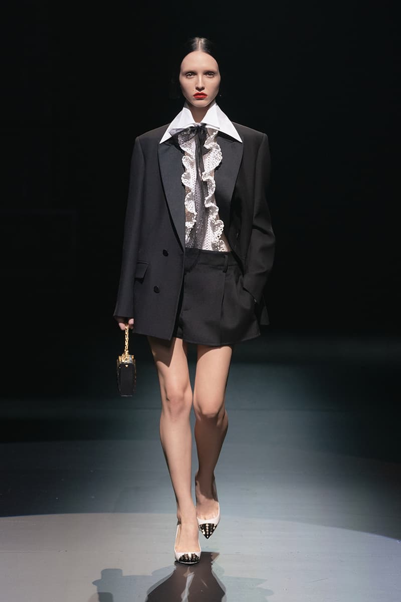 ヴァレンティノ2021年秋冬コレクション Valentino fall winter 2021 collection lookbook info Pierpaolo Piccioli