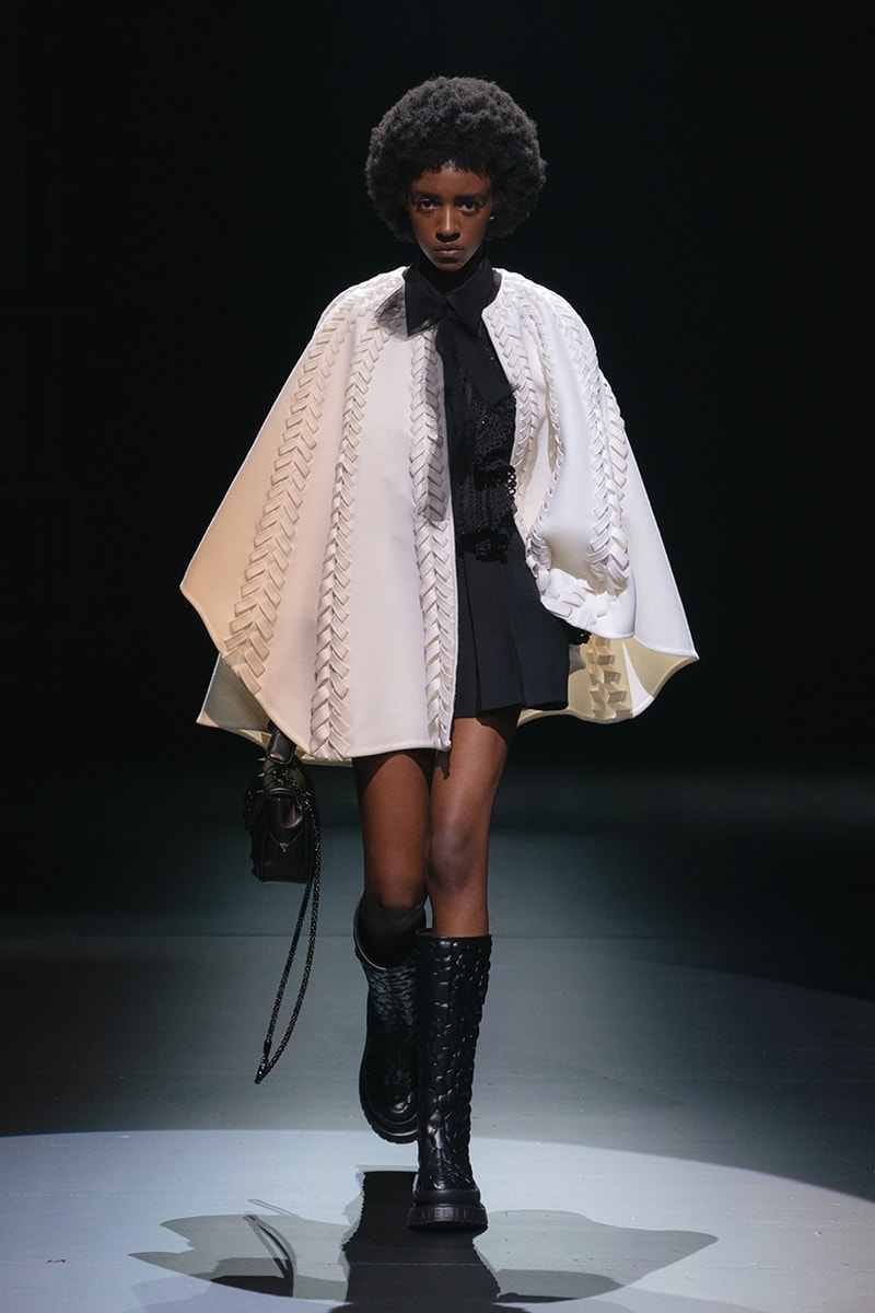 ヴァレンティノ2021年秋冬コレクション Valentino fall winter 2021 collection lookbook info Pierpaolo Piccioli