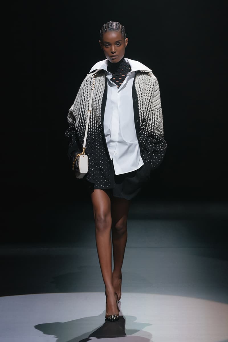 ヴァレンティノ2021年秋冬コレクション Valentino fall winter 2021 collection lookbook info Pierpaolo Piccioli