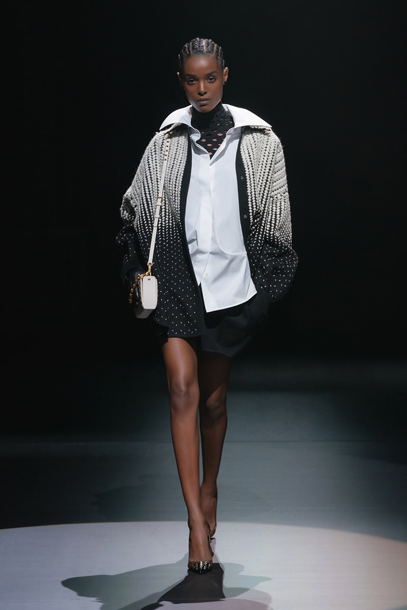 ヴァレンティノ2021年秋冬コレクション Valentino fall winter 2021 collection lookbook info Pierpaolo Piccioli