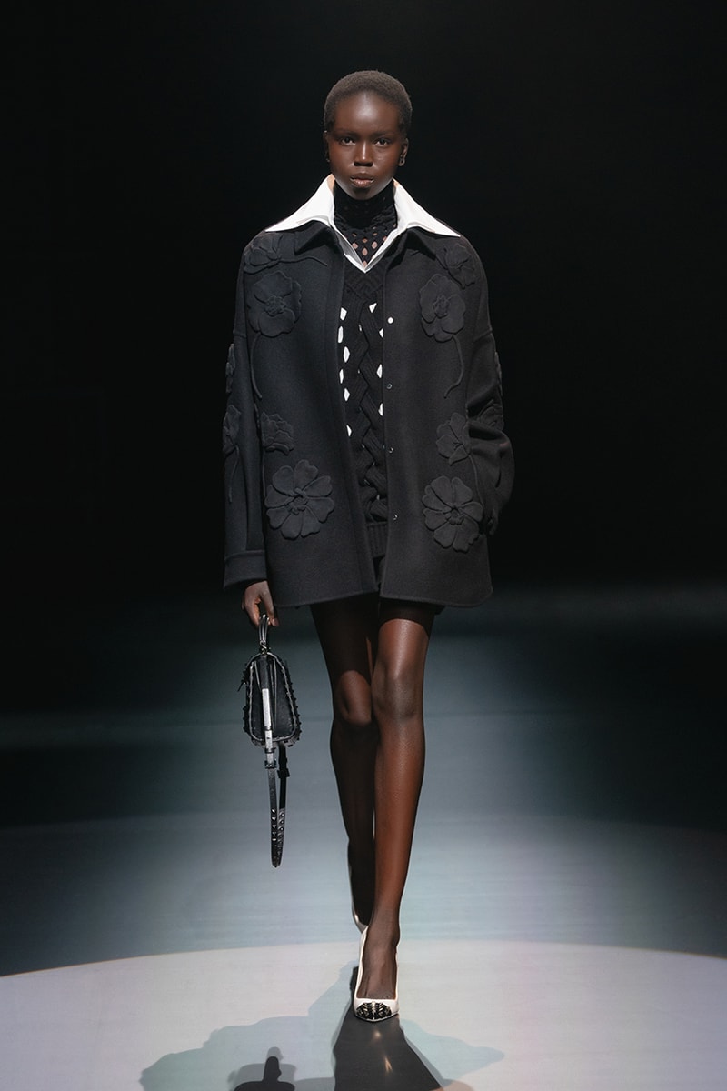 ヴァレンティノ2021年秋冬コレクション Valentino fall winter 2021 collection lookbook info Pierpaolo Piccioli