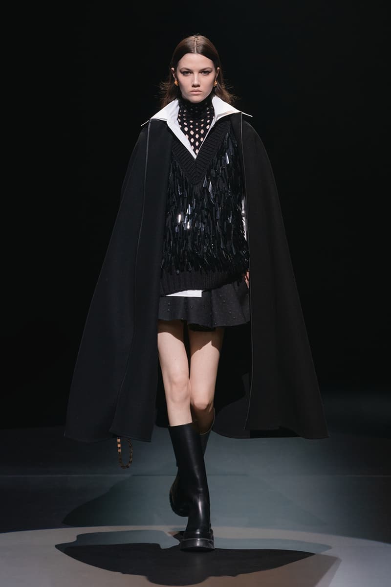 ヴァレンティノ2021年秋冬コレクション Valentino fall winter 2021 collection lookbook info Pierpaolo Piccioli
