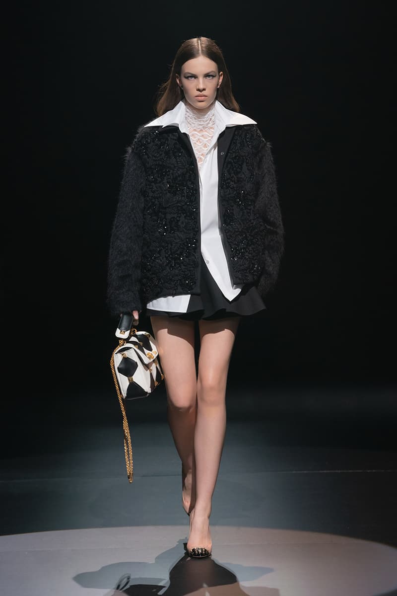 ヴァレンティノ2021年秋冬コレクション Valentino fall winter 2021 collection lookbook info Pierpaolo Piccioli