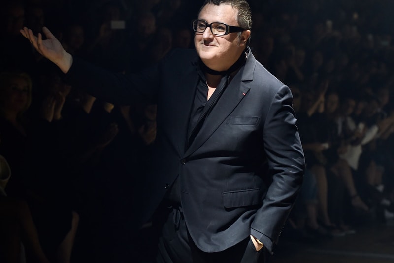 ランバンを率いたデザイナーのアルベール・エルバスが死去 Fashion Designer Alber Elbaz Dies at 59 From COVID Lanvin AZ Factory luxury jewelry 