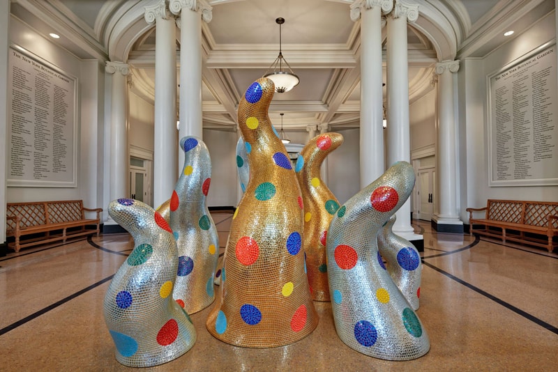 草間彌生の展覧会“クサマ:コズミック・ネイチャー”がニューヨーク植物園でスタート Yayoi Kusama’s Whimsical 'Cosmic Nature' Exhibition Opens at the New York Botanical Garden pictures infinity mirrors