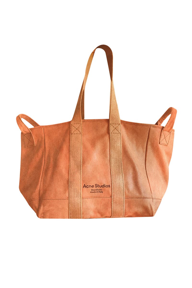 アクネ ストゥディオズ Acne Studios が2021年春夏シーズンの新作バンダナコレクションを発売