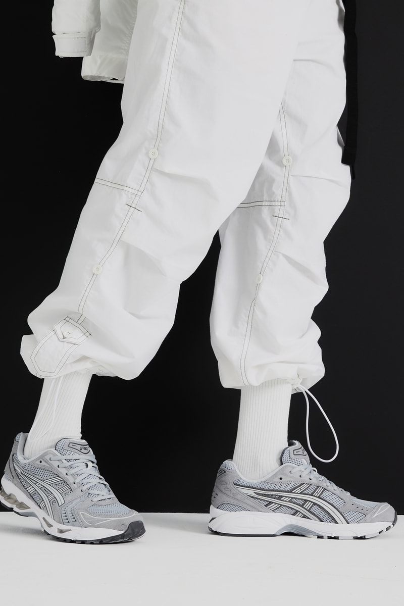 アシックスから2000年代のランニングシューズを再創造した新作 ゲルカヤノ 14 “スエード” が登場 ASICS GEL-KAYANO™ suede mesh contruction Series Toshikazu Kayano 14 Hidenori Yamashita construction improved upper metallic silver flare reflective nostalgia 2000s aesthetic running performance shoe style sneaker