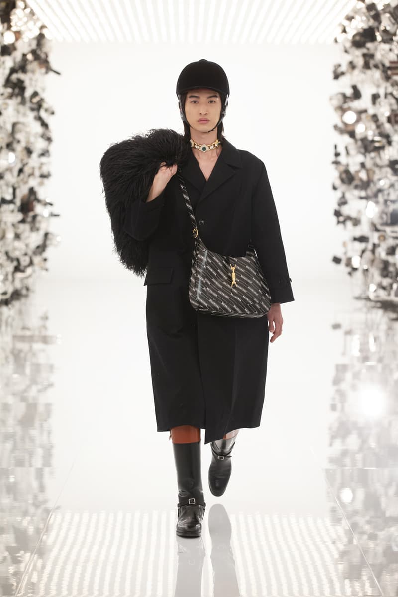 グッチ Gucci Debuts Balenciaga "Collab" on "Aria" Runway alessandro michele demna gvasalia collaboration collection 100th anniversary menswear womenswear price buy website logo jacket