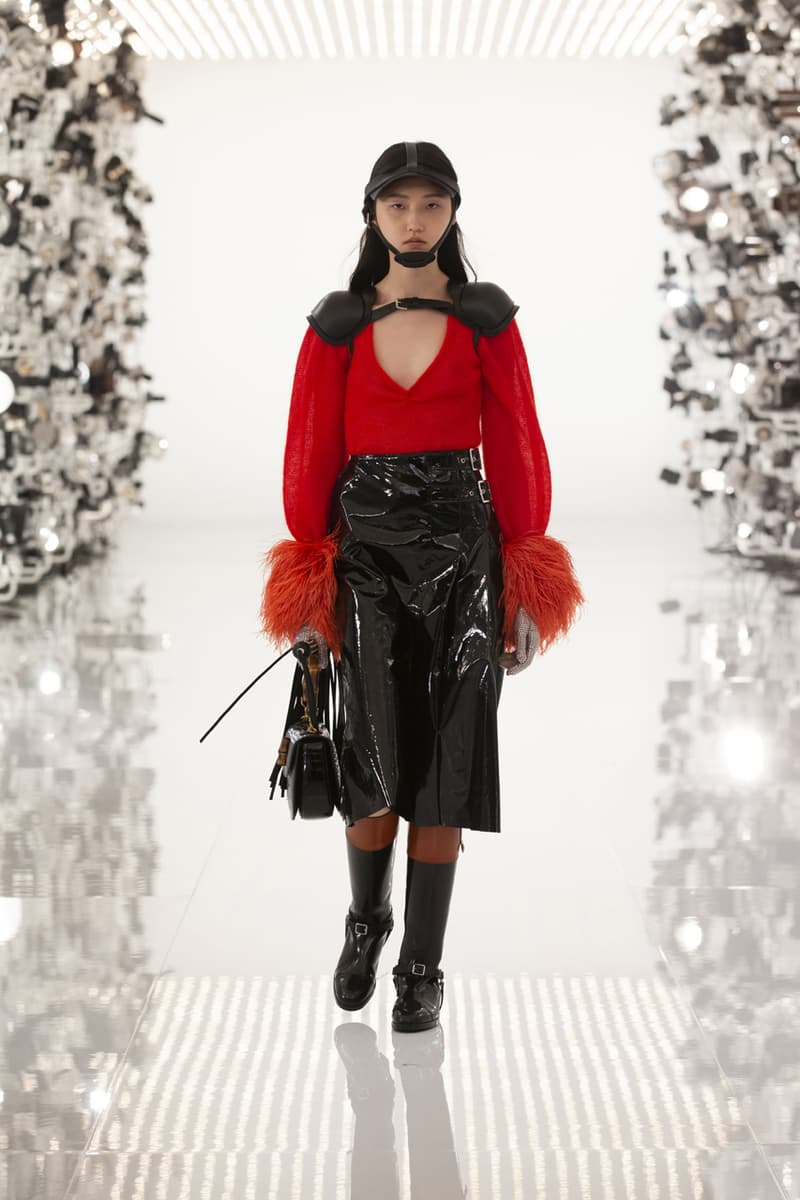 グッチ Gucci Debuts Balenciaga "Collab" on "Aria" Runway alessandro michele demna gvasalia collaboration collection 100th anniversary menswear womenswear price buy website logo jacket