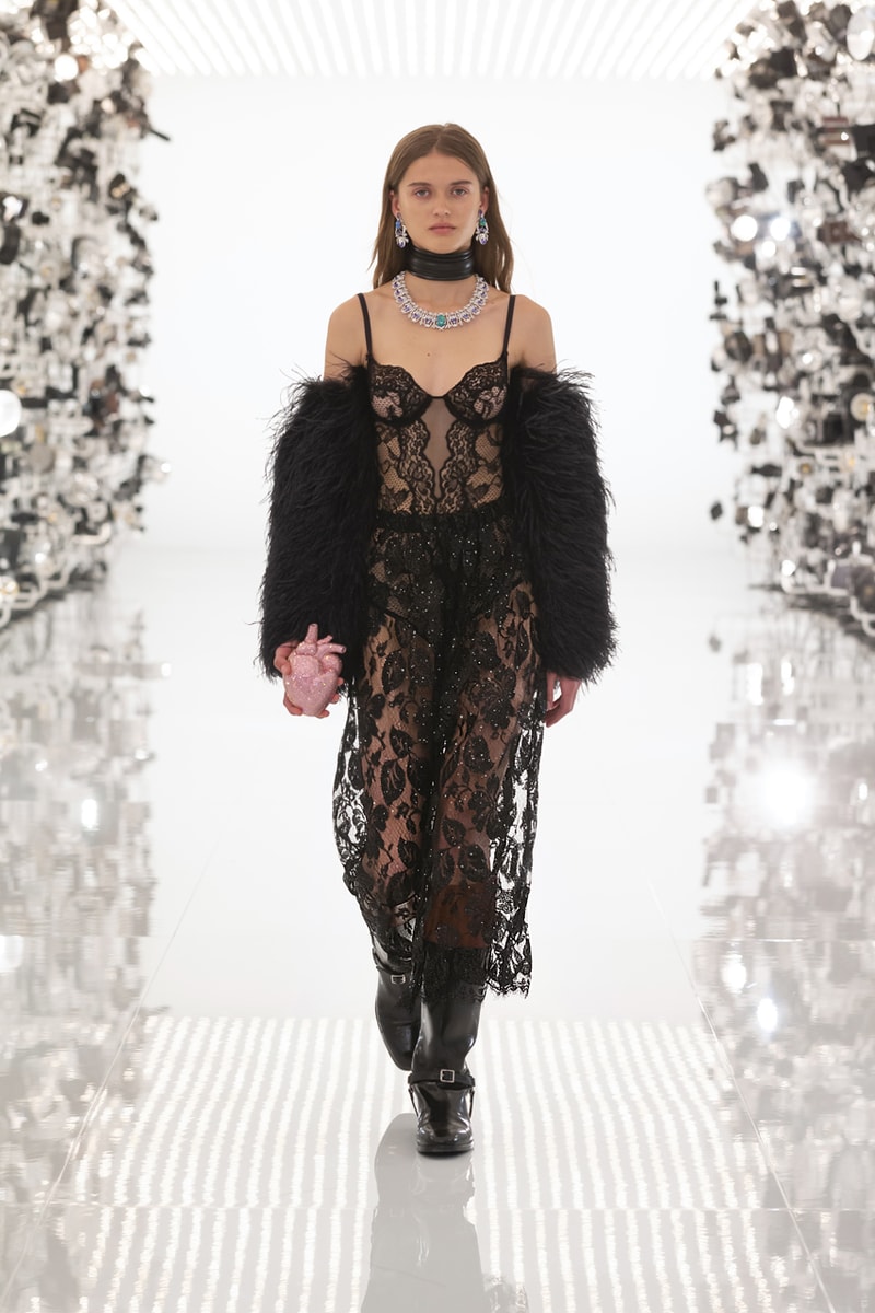 グッチ Gucci Debuts Balenciaga "Collab" on "Aria" Runway alessandro michele demna gvasalia collaboration collection 100th anniversary menswear womenswear price buy website logo jacket