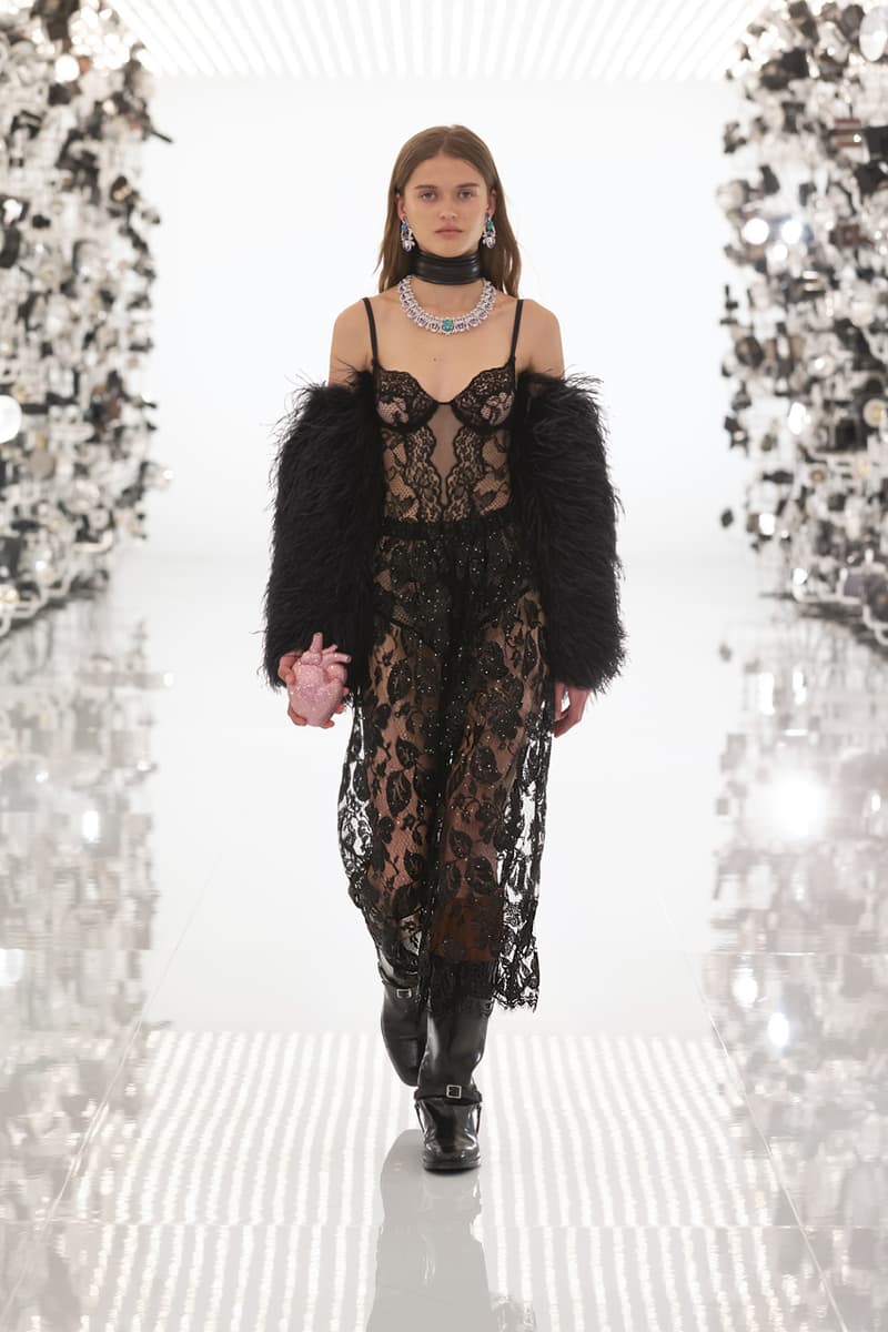 グッチ Gucci Debuts Balenciaga "Collab" on "Aria" Runway alessandro michele demna gvasalia collaboration collection 100th anniversary menswear womenswear price buy website logo jacket