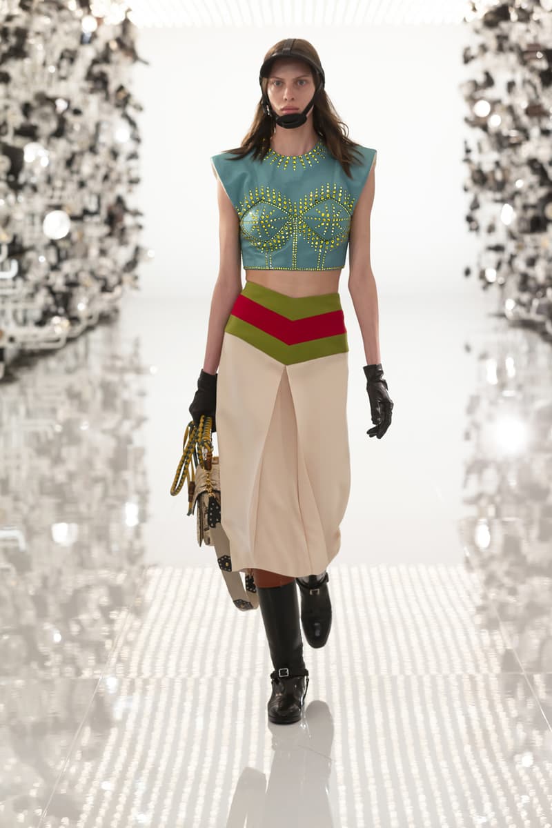 グッチ Gucci Debuts Balenciaga "Collab" on "Aria" Runway alessandro michele demna gvasalia collaboration collection 100th anniversary menswear womenswear price buy website logo jacket