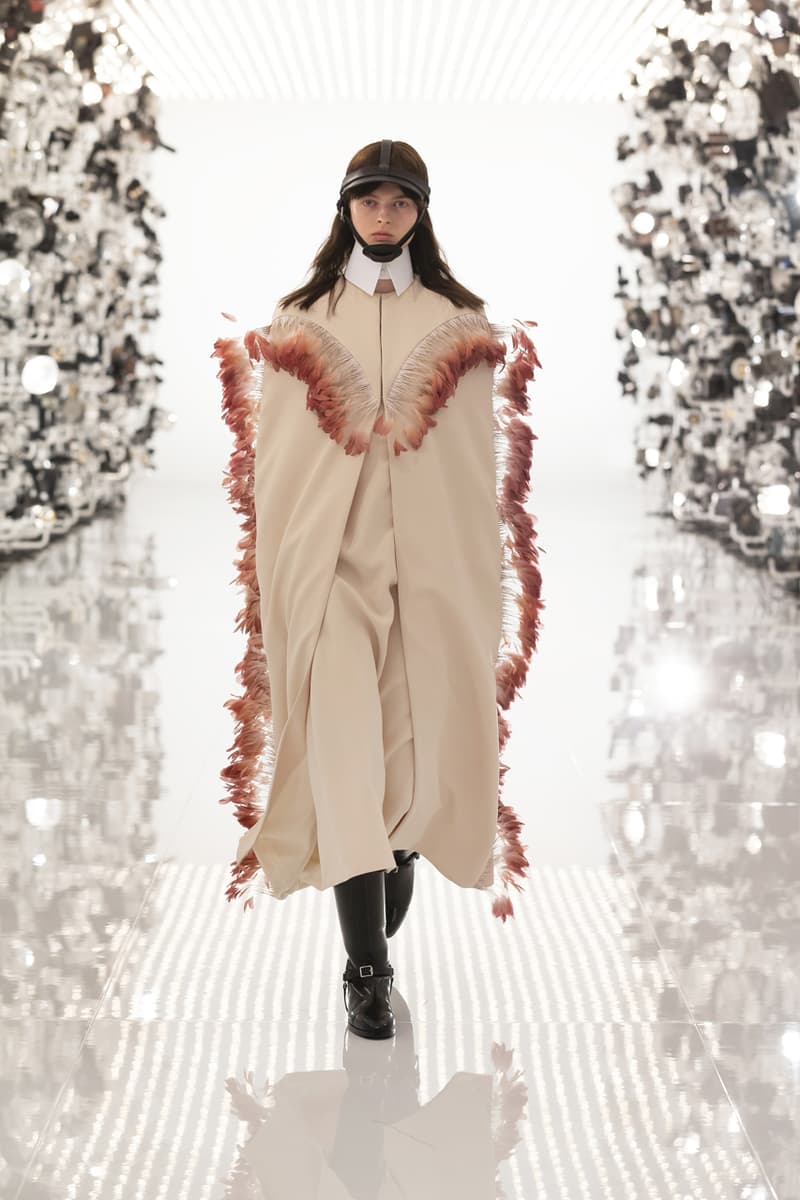グッチ Gucci Debuts Balenciaga "Collab" on "Aria" Runway alessandro michele demna gvasalia collaboration collection 100th anniversary menswear womenswear price buy website logo jacket